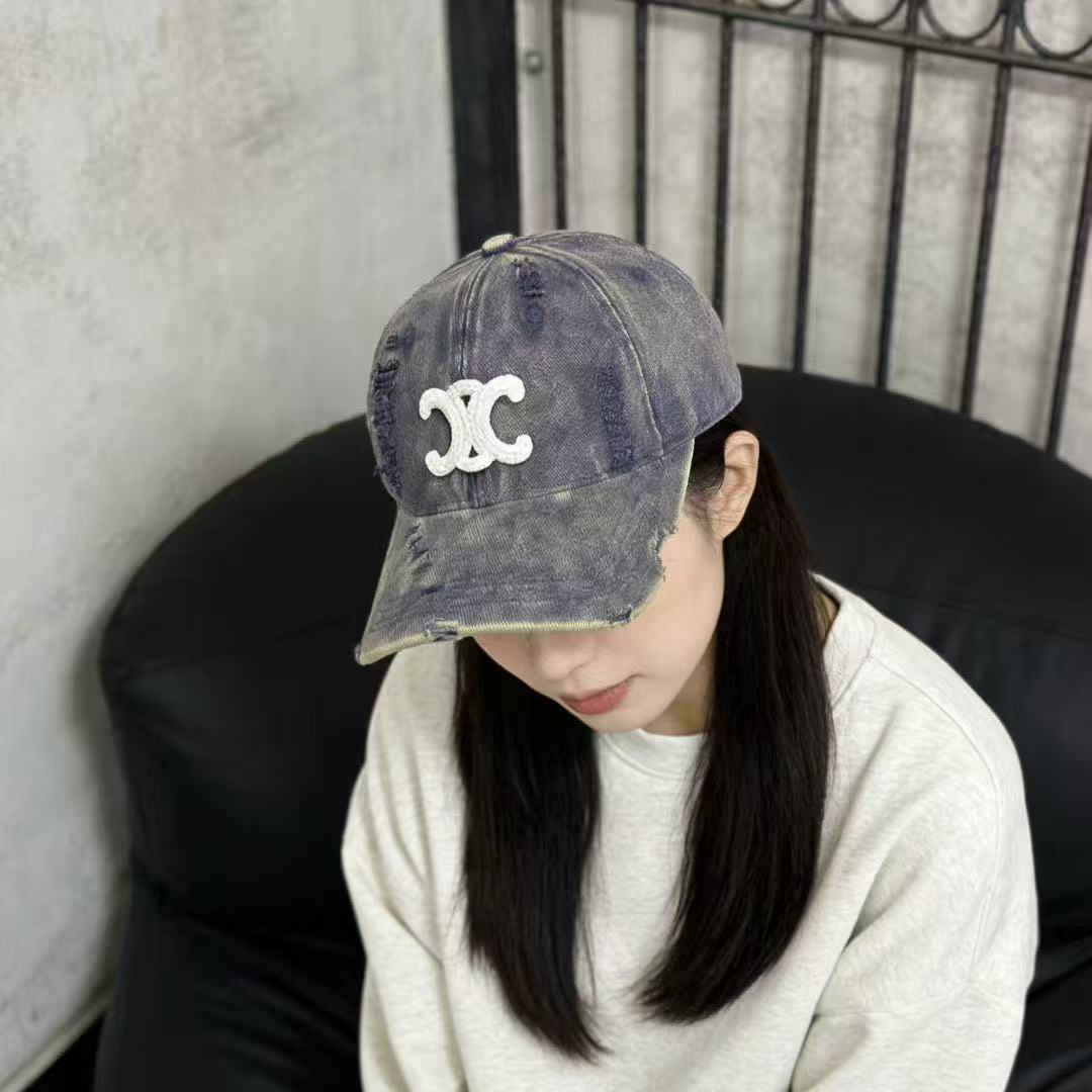 セリーヌCELINEフレンチ・ラグジュアリーな凱旋門刺繍キャップ (CELIN-L026-26) - 画像 (3)