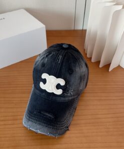 セリーヌCELINEフレンチ・ラグジュアリーな凱旋門刺繍キャップ (CELIN-L026-10)