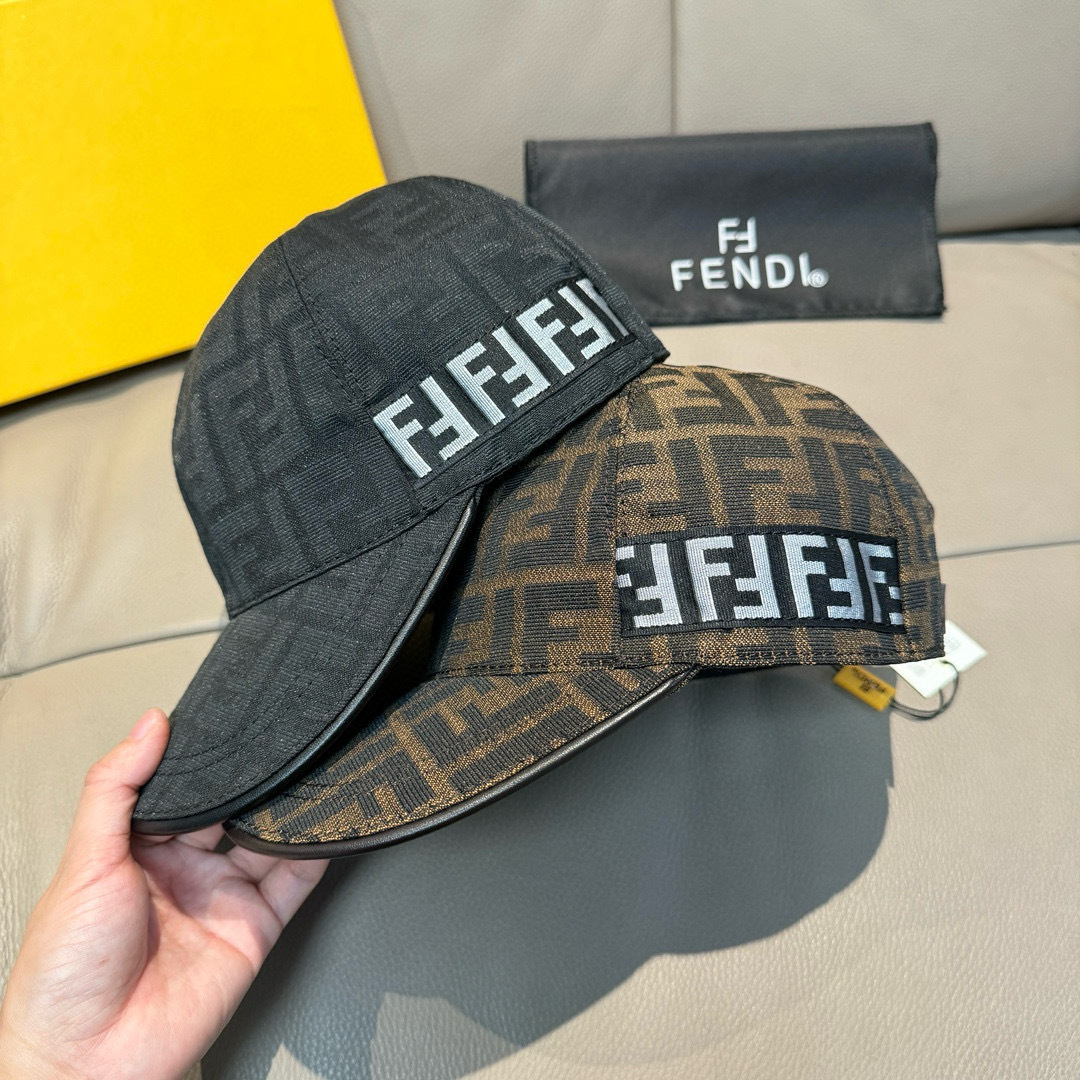 FENDIフェンディイタリアン・ラグジュアリー「ダブルF」モノグラムキャップFENDI-26024