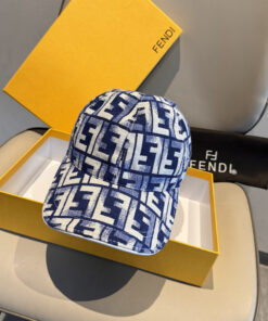 FENDIフェンディイタリアン・ラグジュアリー「ダブルF」モノグラムキャップFENDI-2605