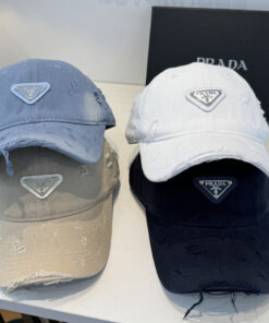 PRADAプラダ ストリートスタイルクラシック・キャップバケットハットPRADA26-41