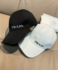 PRADAプラダ ストリートスタイルクラシック・キャップバケットハットPRADA26-06