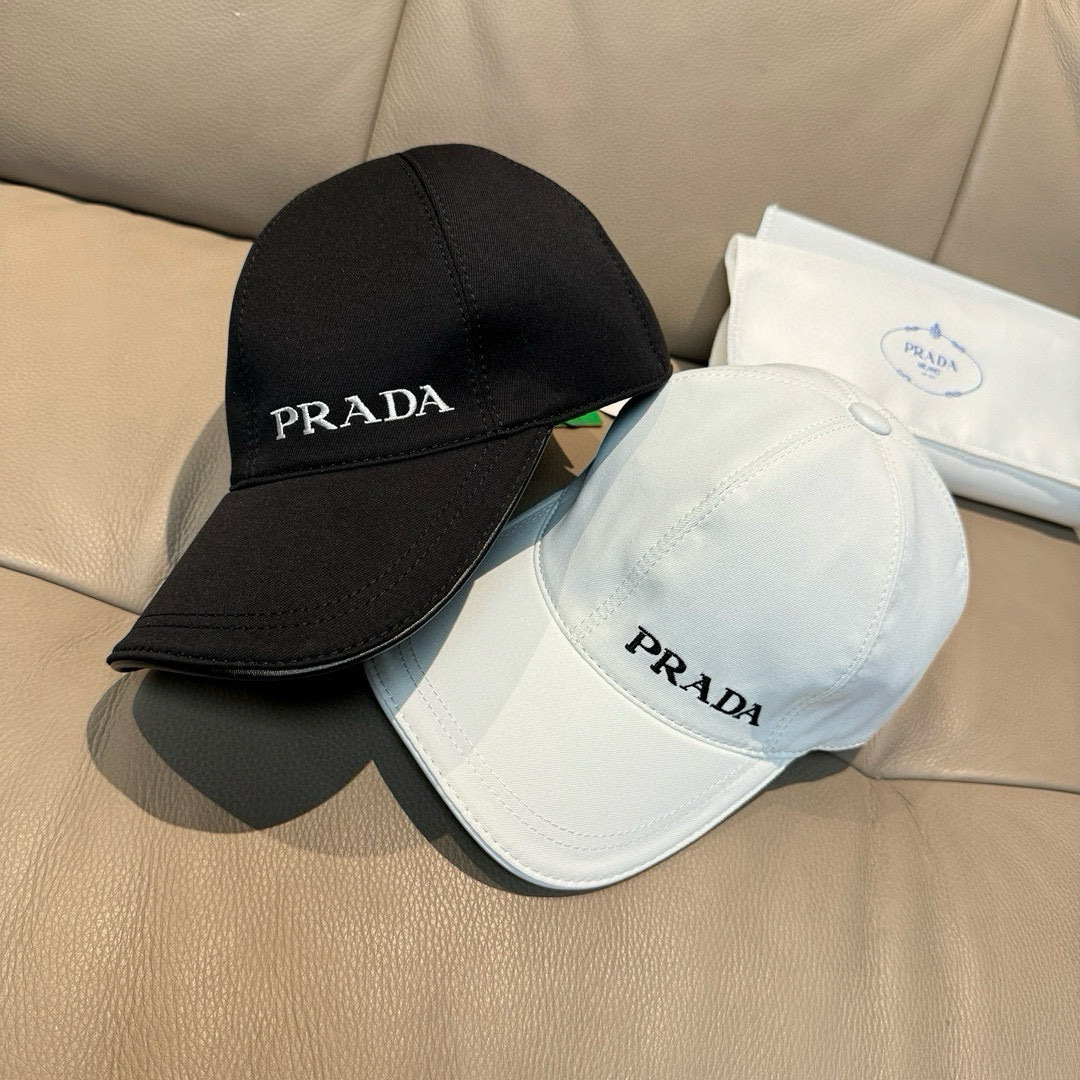 PRADAプラダ ストリートスタイルクラシック・キャップバケットハットPRADA26-06