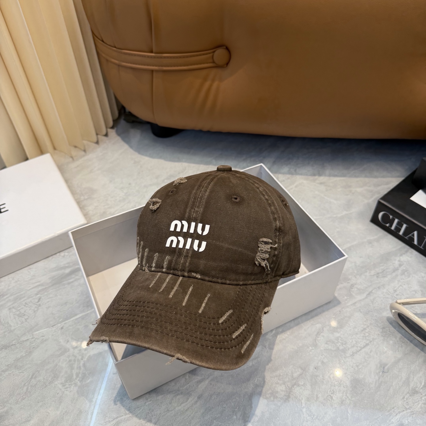 MiuMiuミュウミュウ サンバイザー ベースボールキャップ ワークキャップバケットハットダメージ加工キャップmiumiu625 - 画像 (4)