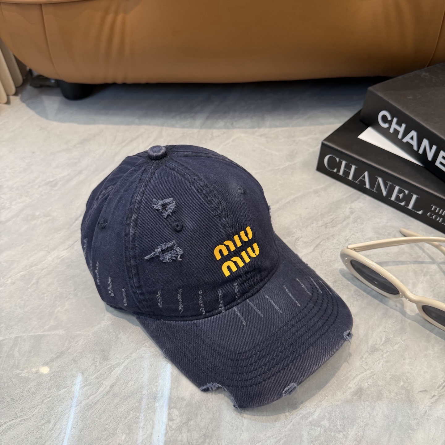 MiuMiuミュウミュウ サンバイザー ベースボールキャップ ワークキャップバケットハットダメージ加工キャップmiumiu624 - 画像 (5)