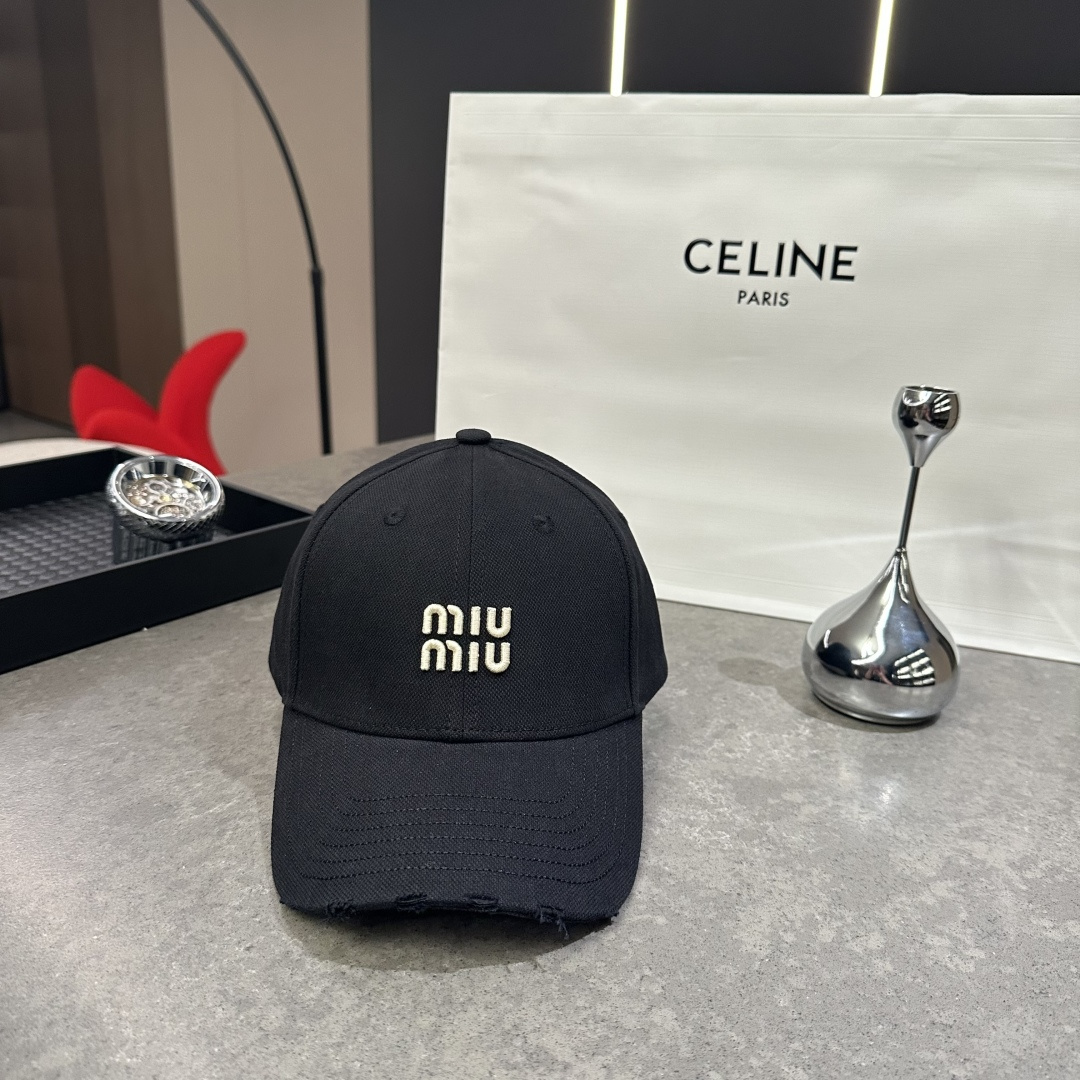 MiuMiuミュウミュウ サンバイザー ベースボールキャップ ワークキャップバケットハットダメージ加工キャップmiumiu619