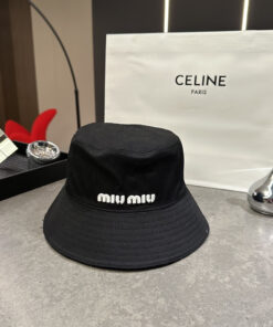 MiuMiuミュウミュウ サンバイザー ベースボールキャップ ワークキャップバケットハットダメージ加工キャップmiumiu616