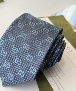 GUCCIグッチ最高峰シルク クラシック 小Gロゴ ジャガード ネクタイ 手縫い仕立て545078 4E002-26