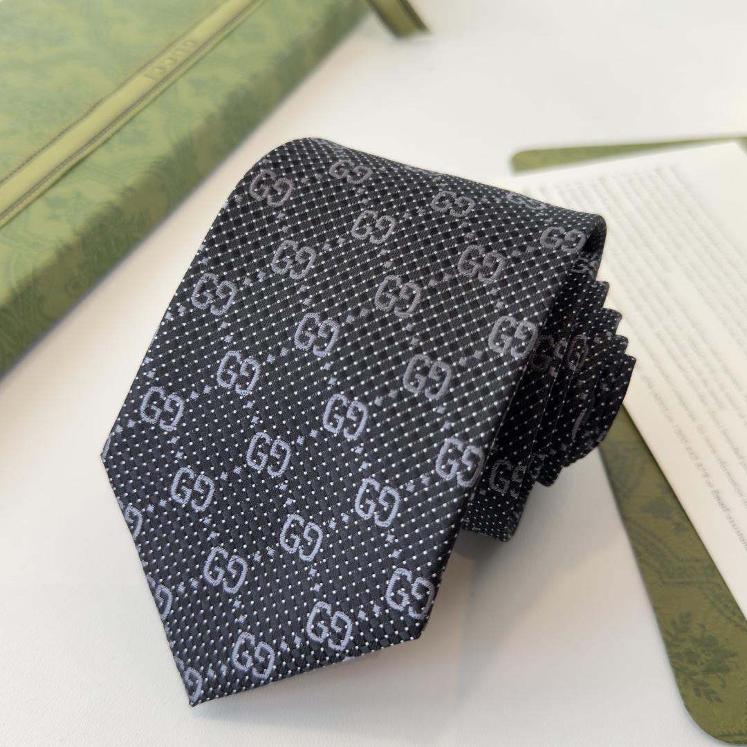GUCCIグッチ最高峰シルク クラシック 小Gロゴ ジャガード ネクタイ 手縫い仕立て545078 4E002-25