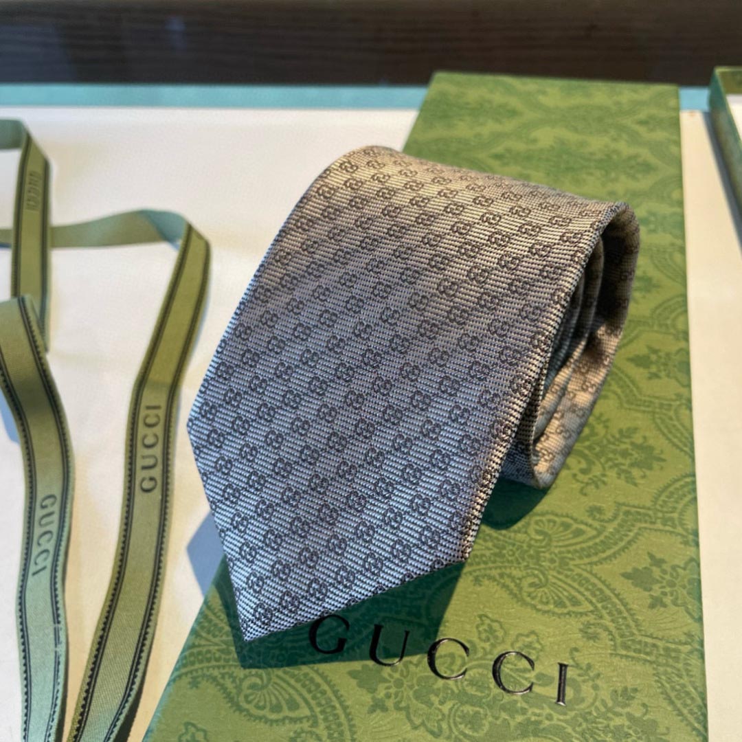 GUCCIグッチ最高峰シルク クラシック 小Gロゴ ジャガード ネクタイ 手縫い仕立て545078 4E002-19