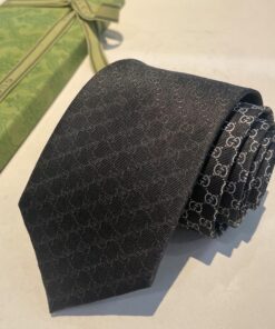 GUCCIグッチ最高峰シルク クラシック 小Gロゴ ジャガード ネクタイ 手縫い仕立て545078 4E002-9