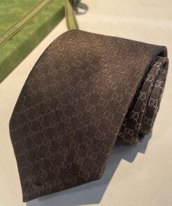 GUCCIグッチ最高峰シルク クラシック 小Gロゴ ジャガード ネクタイ 手縫い仕立て545078 4E002-5