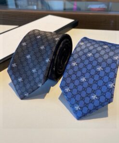 GUCCIグッチ最高峰シルク クラシック 小Gロゴ ジャガード ネクタイ 手縫い仕立て545078 4E002-4