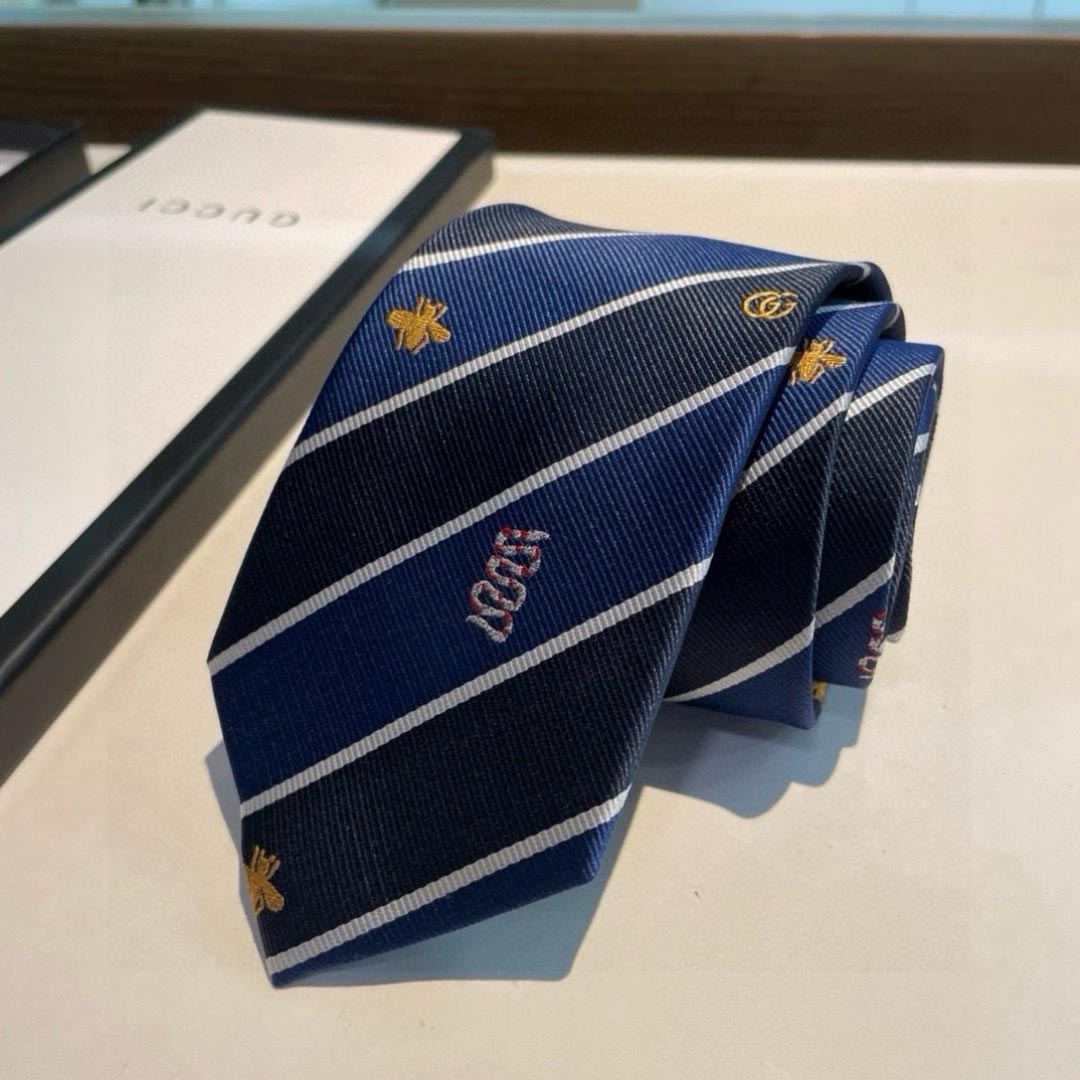 GUCCIグッチ最高峰シルク クラシック 小Gロゴ ジャガード ネクタイ 手縫い仕立て545078 4E002-2