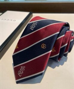 GUCCIグッチ最高峰シルク クラシック 小Gロゴ ジャガード ネクタイ 手縫い仕立て545078 4E002