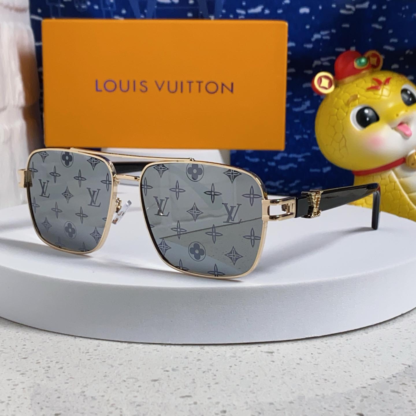 Louis Vuittonルイヴィトンスポーツサングラス偏光・UVカット軽量フィットドライブアウトドア男女兼用Vuitton2606 - 画像 (6)