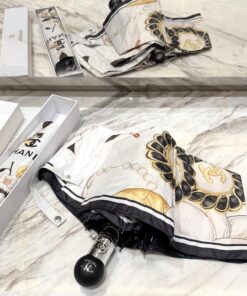 新作シャネルCHANEL 5つ折り 晴雨兼用折りたたみ傘クオリティと洗練されたデザインCHANEL011